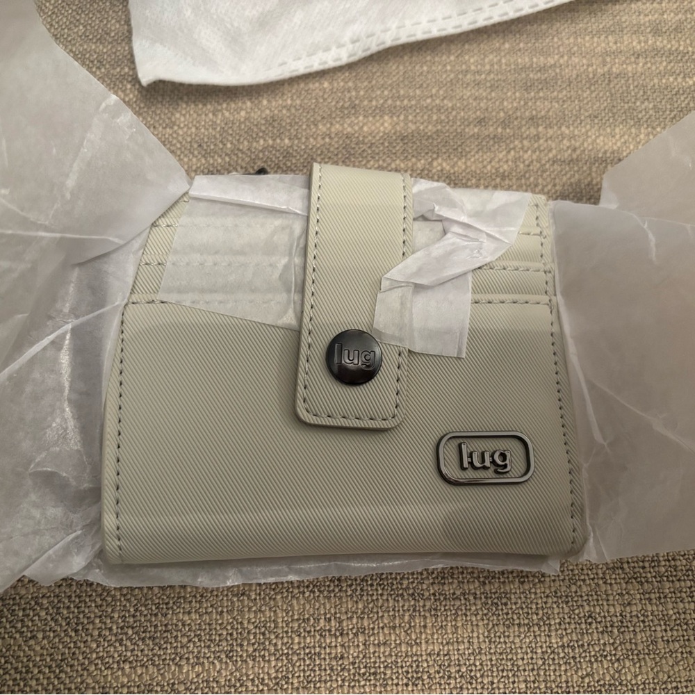 Lug Women's Hurdle Satin Vegan Leather Pebble Wallet